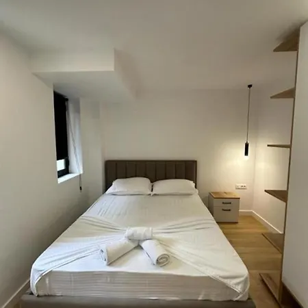 Come&recome * Tirana